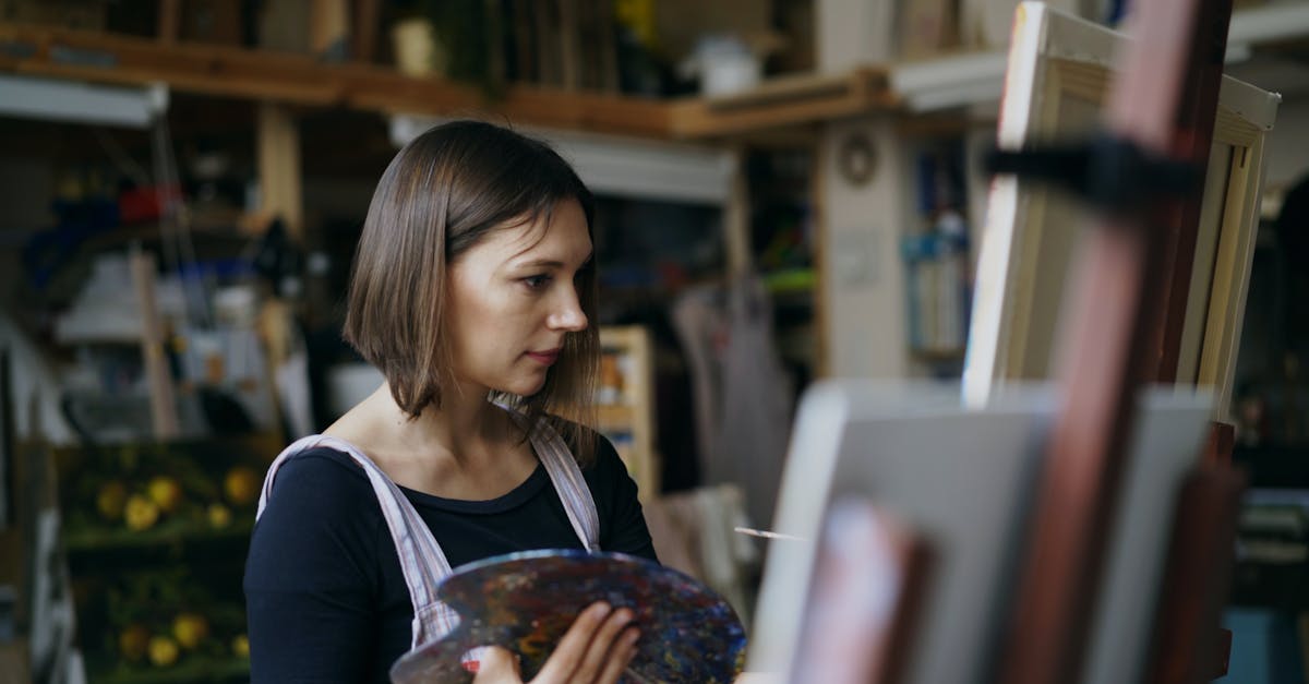 découvrez le monde fascinant des artistes, leurs œuvres, styles et inspirations. plongez dans l'univers créatif et explorez les talents artistiques.