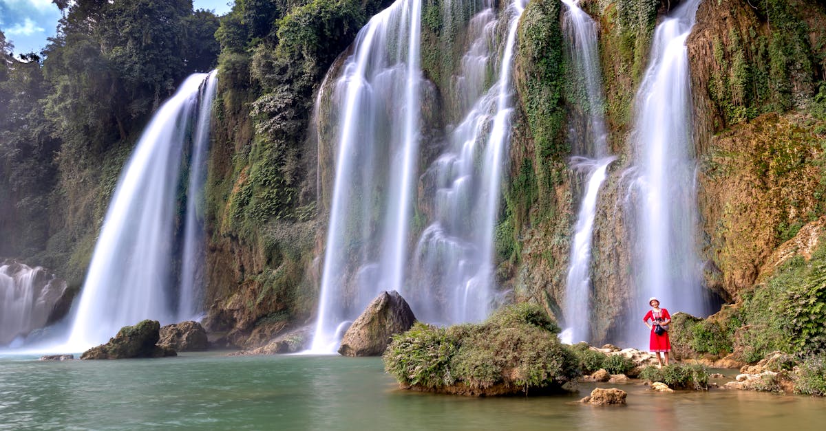 découvrez comment voyager au laos avec un budget maîtrisé grâce à nos conseils pratiques sur les hébergements, la nourriture, les transports et les activités abordables.