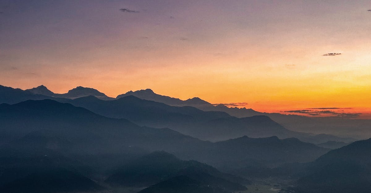 découvrez un itinéraire complet pour explorer le népal, incluant les meilleurs sites culturels, les randonnées incontournables et des conseils pratiques pour un voyage inoubliable.