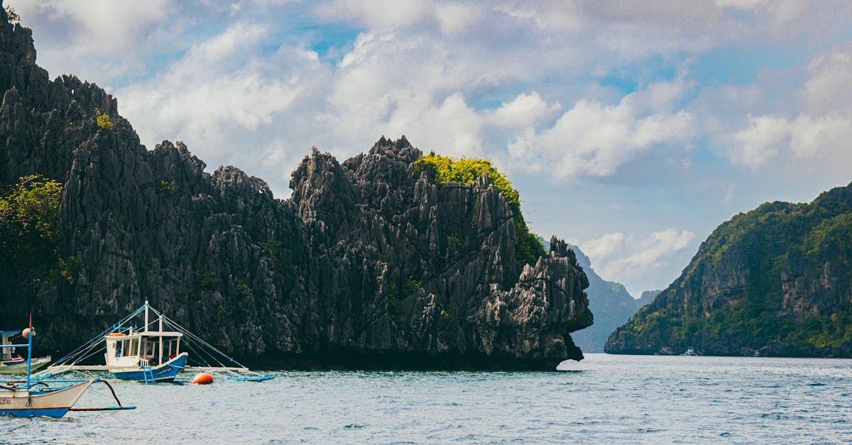 découvrez les meilleures activités à palawan : plongée, randonnées, excursions en bateau et exploration des plages paradisiaques pour un séjour inoubliable aux philippines.