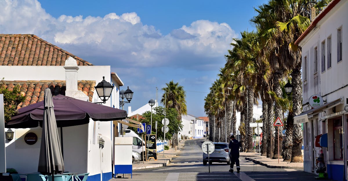 découvrez les incontournables d'un road trip au portugal : plages, villages pittoresques, gastronomie locale et paysages époustouflants pour une aventure unique.