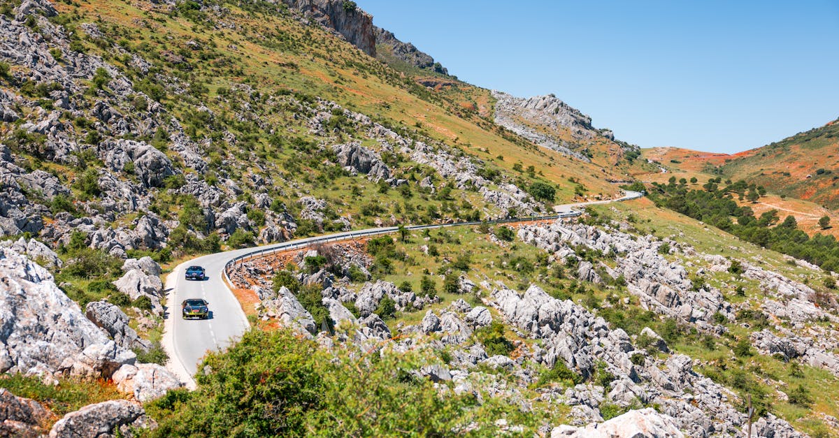 découvrez les incontournables d'un road trip au portugal : paysages à couper le souffle, villes authentiques et aventures inoubliables sur la route.