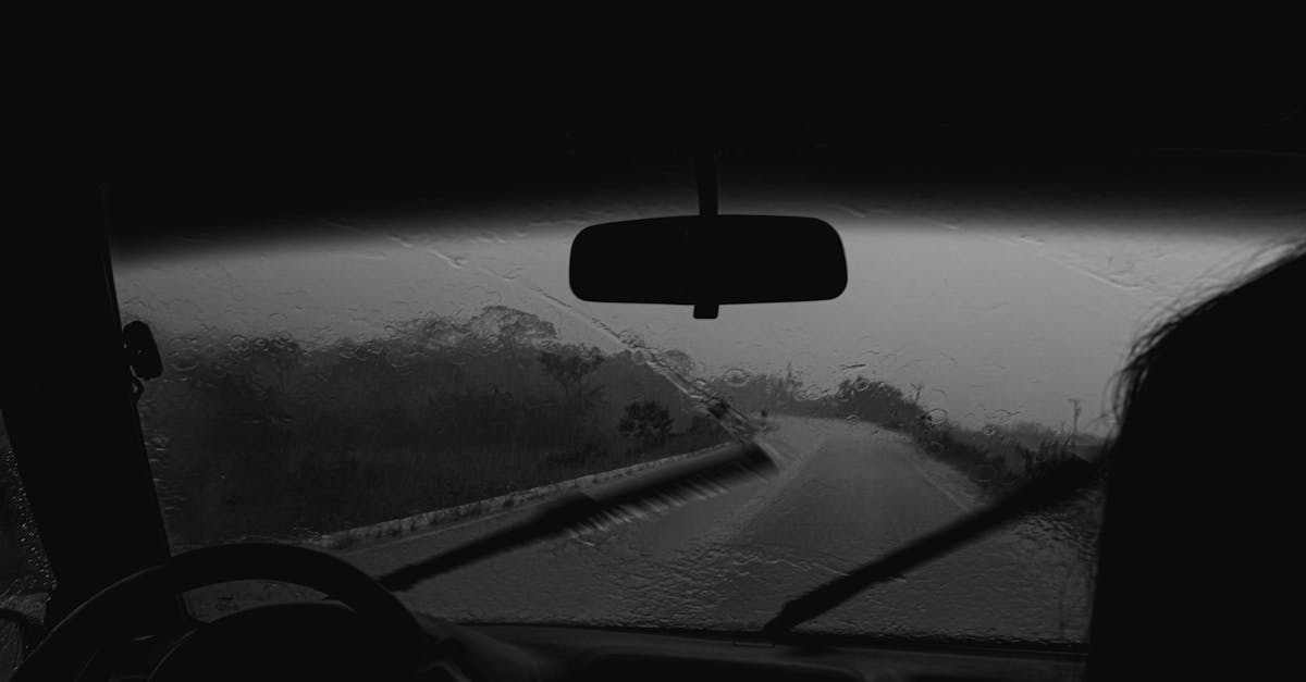 Road trip sous la pluie : comment adapter son organisation
