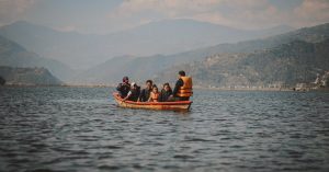 découvrez nos voyages en petits groupes pour une expérience authentique et conviviale, idéale pour explorer le monde en toute intimité et partager des moments inoubliables.