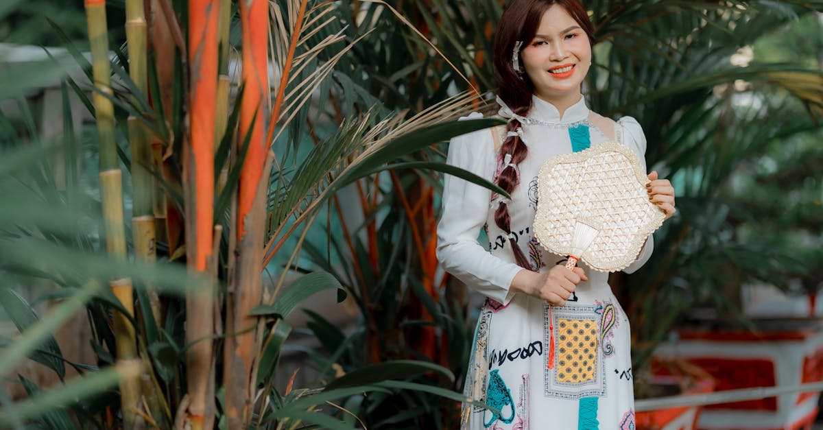 découvrez notre collection de vêtements tropicaux alliant confort et style pour vos aventures sous le soleil. parfaits pour un look exotique et décontracté toute l'année.